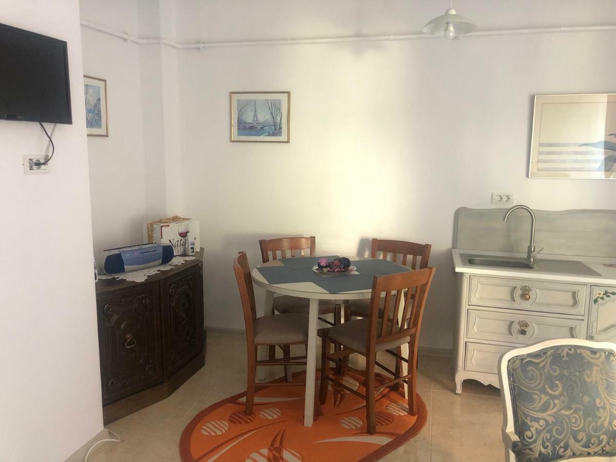 Apartament Adina مامايا المظهر الخارجي الصورة