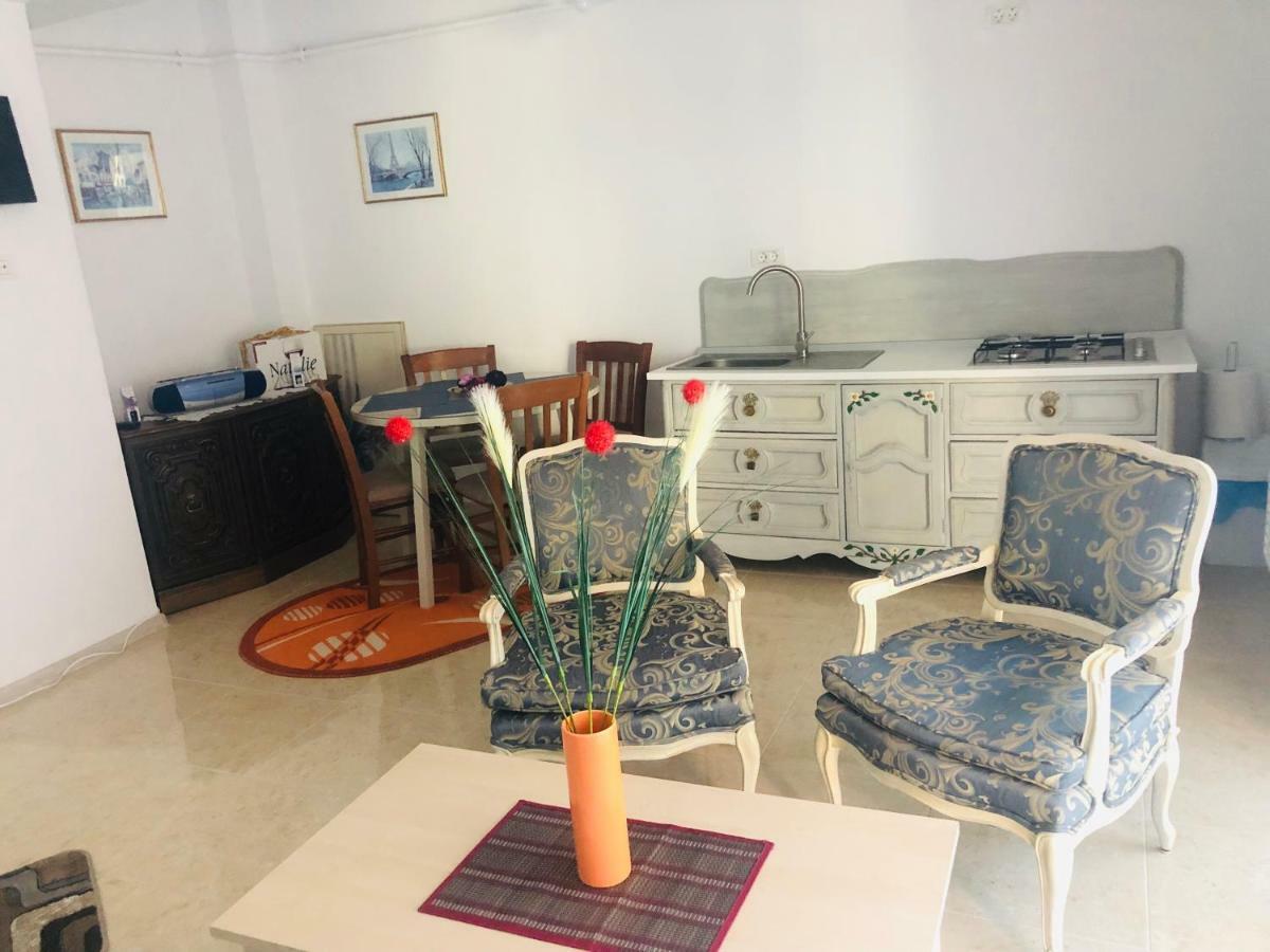 Apartament Adina مامايا المظهر الخارجي الصورة
